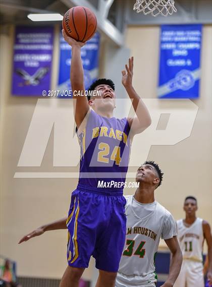 Thumbnail 1 in Houston [Sam] vs Brackenridge photogallery.