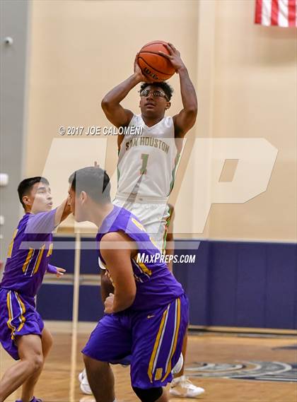 Thumbnail 2 in Houston [Sam] vs Brackenridge photogallery.