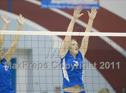 Thumbnail 3 in Ponderosa @ Folsom photogallery.