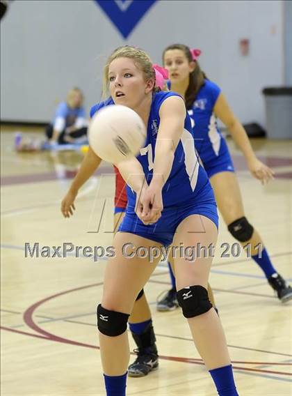 Thumbnail 1 in Ponderosa @ Folsom photogallery.