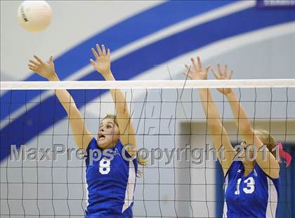 Thumbnail 2 in Ponderosa @ Folsom photogallery.