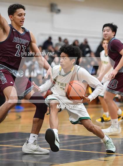 Thumbnail 3 in Bishop's vs. Patrick Henry photogallery.