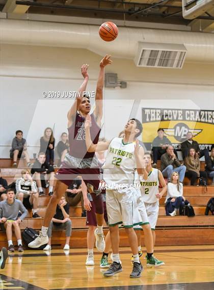Thumbnail 2 in Bishop's vs. Patrick Henry photogallery.