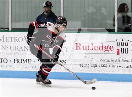Thumbnail 2 in Wellesley @ Needham photogallery.