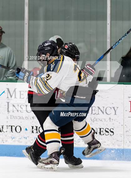 Thumbnail 2 in Wellesley @ Needham photogallery.