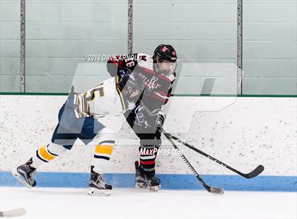 Thumbnail 2 in Wellesley @ Needham photogallery.