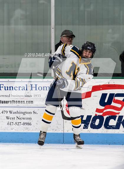 Thumbnail 2 in Wellesley @ Needham photogallery.