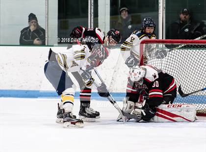 Thumbnail 2 in Wellesley @ Needham photogallery.