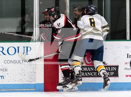 Thumbnail 2 in Wellesley @ Needham photogallery.