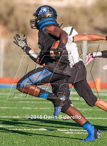 Thumbnail 3 in Round Valley vs. Joy Christian (AIA D5 Semifinal) photogallery.