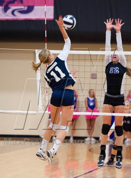 Thumbnail 1 in Legend @ Douglas County photogallery.