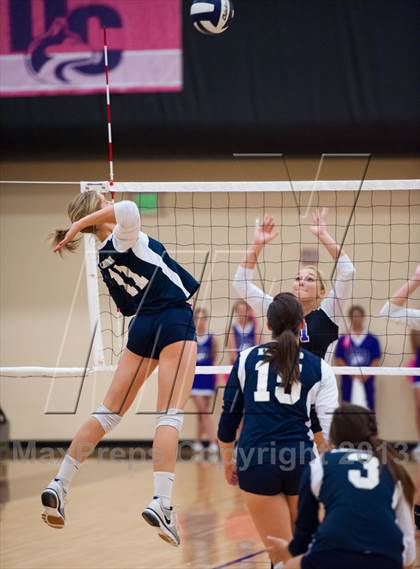 Thumbnail 3 in Legend @ Douglas County photogallery.
