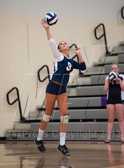 Thumbnail 2 in Legend @ Douglas County photogallery.