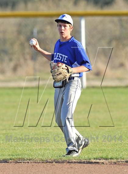 Thumbnail 2 in Savoy vs. Celeste (Sam Rayburn Wood Bat Tournament) photogallery.