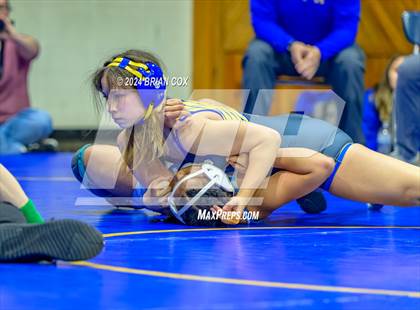 Thumbnail 3 in Bomber Tri Meet photogallery.