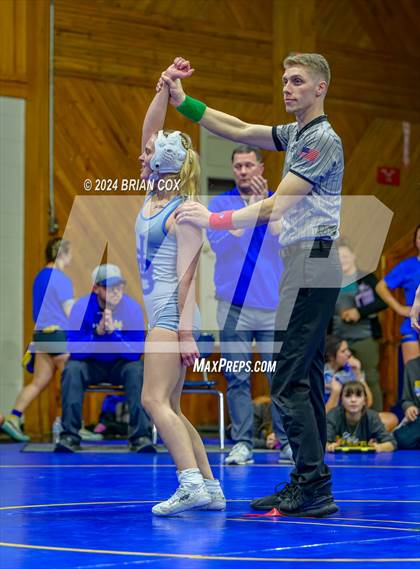 Thumbnail 2 in Bomber Tri Meet photogallery.