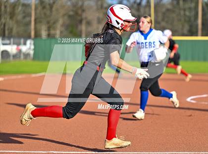 Thumbnail 2 in Hughes Springs @ Daingerfield photogallery.