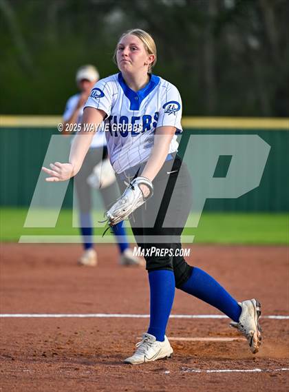 Thumbnail 2 in Hughes Springs @ Daingerfield photogallery.