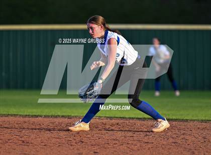 Thumbnail 2 in Hughes Springs @ Daingerfield photogallery.