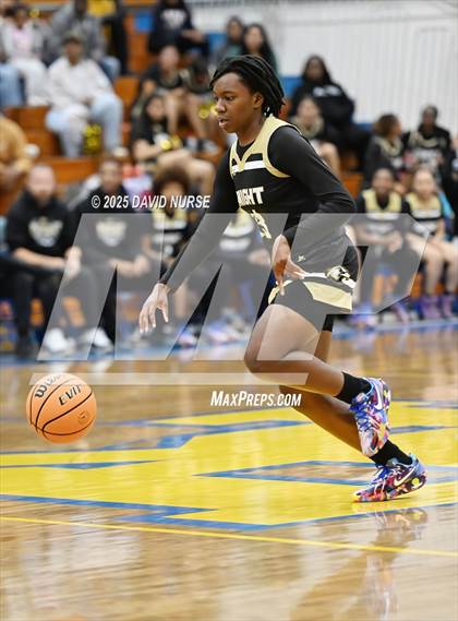 Thumbnail 3 in Knight @ Quartz Hill photogallery.