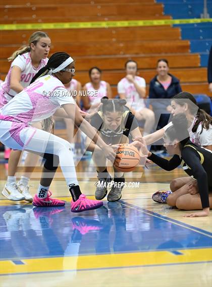 Thumbnail 2 in Knight @ Quartz Hill photogallery.