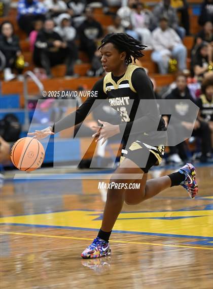 Thumbnail 2 in Knight @ Quartz Hill photogallery.