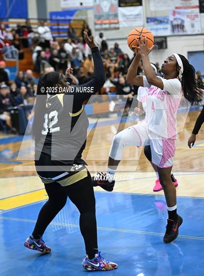 Thumbnail 2 in Knight @ Quartz Hill photogallery.