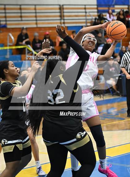 Thumbnail 2 in Knight @ Quartz Hill photogallery.