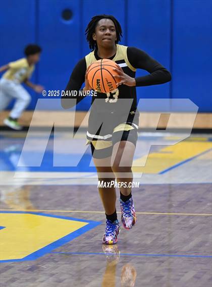 Thumbnail 3 in Knight @ Quartz Hill photogallery.