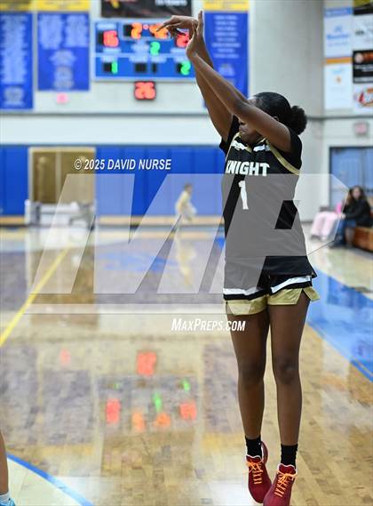 Thumbnail 1 in Knight @ Quartz Hill photogallery.