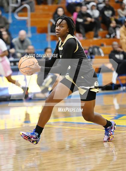 Thumbnail 3 in Knight @ Quartz Hill photogallery.