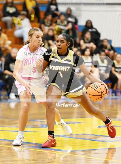 Thumbnail 2 in Knight @ Quartz Hill photogallery.