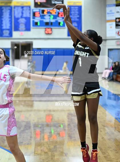 Thumbnail 1 in Knight @ Quartz Hill photogallery.