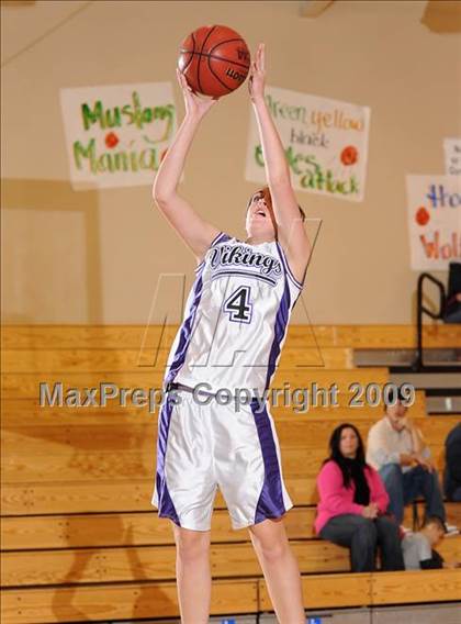 Thumbnail 3 in Encina vs. Johansen (Cosumnes Oaks Classic) photogallery.
