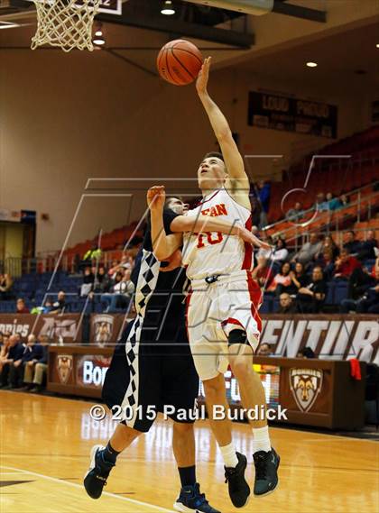 Thumbnail 3 in Warren vs Olean (IAABO Holiday Tournament Large School Championship) photogallery.