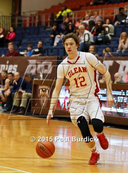 Thumbnail 1 in Warren vs Olean (IAABO Holiday Tournament Large School Championship) photogallery.