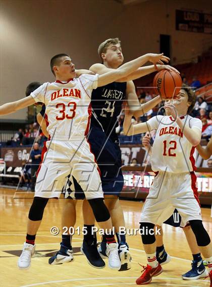 Thumbnail 1 in Warren vs Olean (IAABO Holiday Tournament Large School Championship) photogallery.