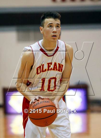 Thumbnail 1 in Warren vs Olean (IAABO Holiday Tournament Large School Championship) photogallery.