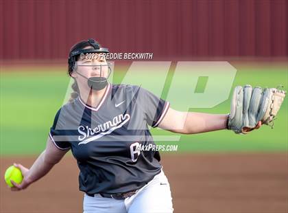 Thumbnail 3 in Denison @ Sherman photogallery.