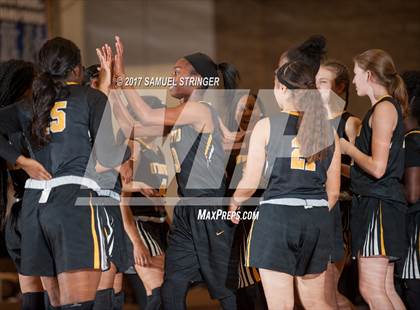 Thumbnail 3 in St. Ignatius vs. Bishop O'Dowd (Presentation Shootout) photogallery.