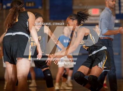 Thumbnail 2 in St. Ignatius vs. Bishop O'Dowd (Presentation Shootout) photogallery.