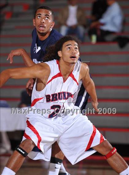 Thumbnail 2 in Pacific Hills vs Mayfair (MaxPreps Holiday Classic) photogallery.