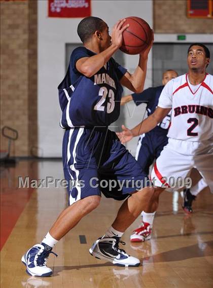 Thumbnail 1 in Pacific Hills vs Mayfair (MaxPreps Holiday Classic) photogallery.