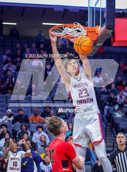 Thumbnail 1 in Jesuit vs. Modesto Christian (CIF SJS D1 Final) photogallery.