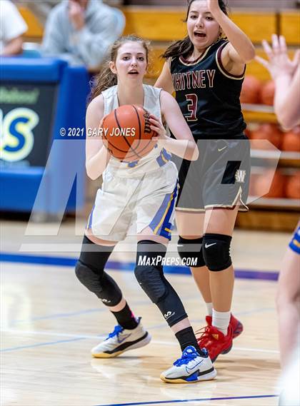 Thumbnail 1 in Whitney vs Lincoln (Chavez tournament) photogallery.