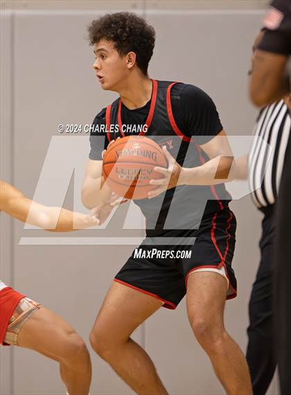 Thumbnail 1 in University vs. King (Bambauer Tournament) photogallery.