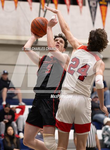 Thumbnail 1 in University vs. King (Bambauer Tournament) photogallery.