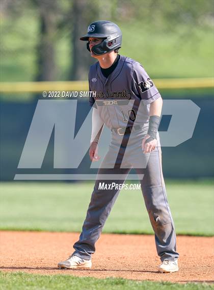 Thumbnail 2 in Lee's Summit @ Oak Park - Senior Night photogallery.