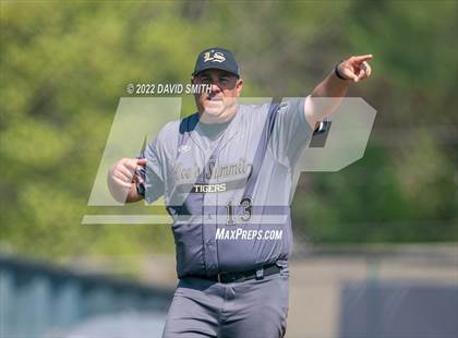 Thumbnail 2 in Lee's Summit @ Oak Park - Senior Night photogallery.