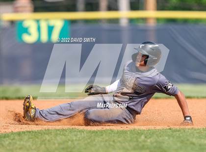 Thumbnail 2 in Lee's Summit @ Oak Park - Senior Night photogallery.